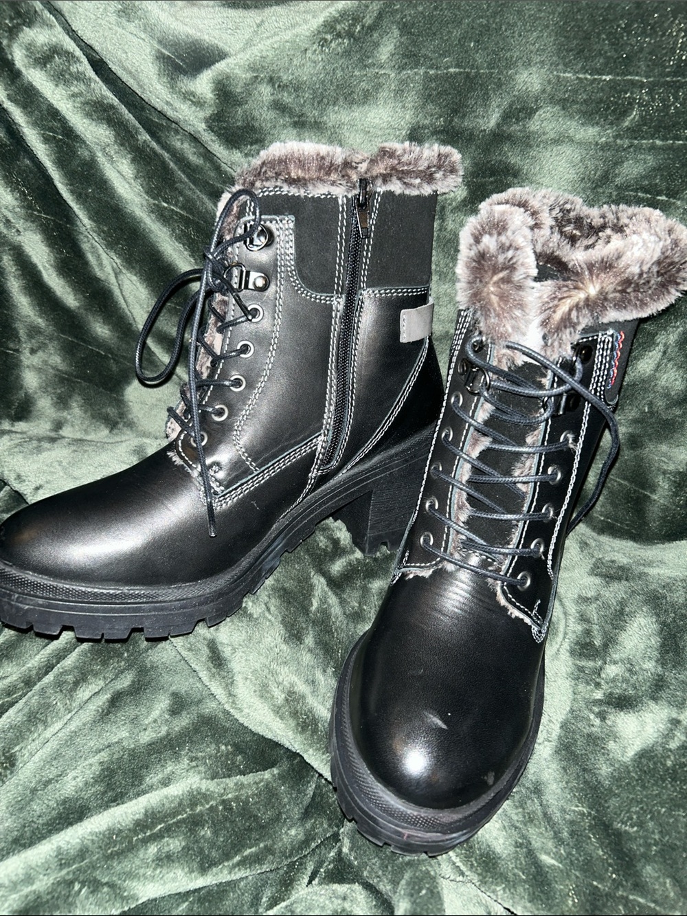 NWOT Eric Michael Black Lace-Up Faux-Fur Ankle Heel Boots